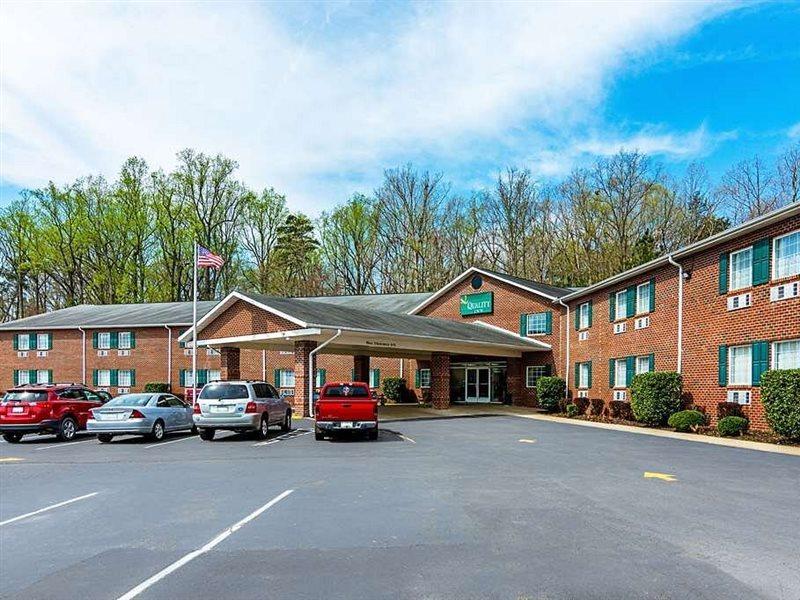 Quality Inn Burkeville Hwy 360 & 460 Exterior photo