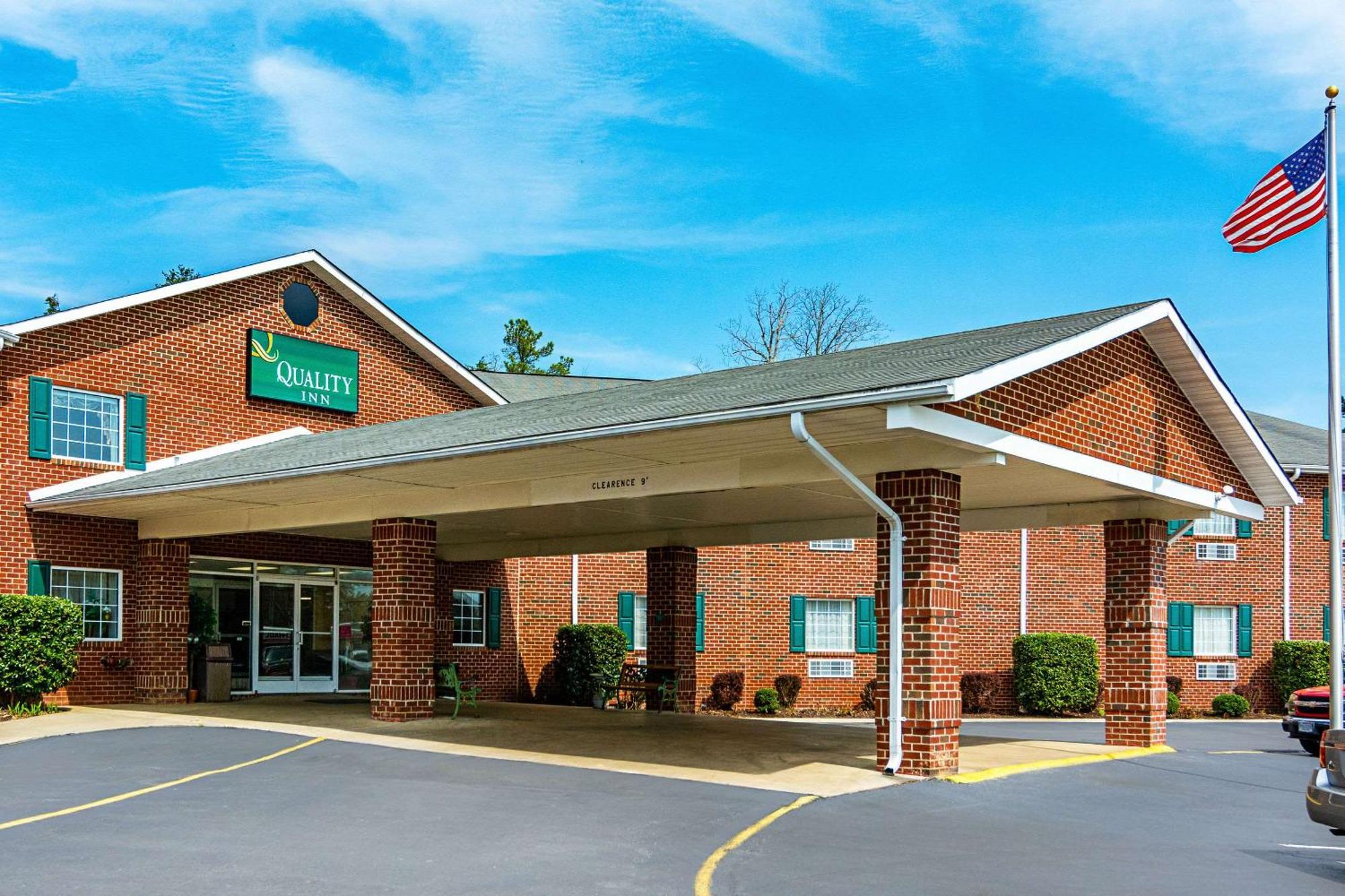 Quality Inn Burkeville Hwy 360 & 460 Exterior photo